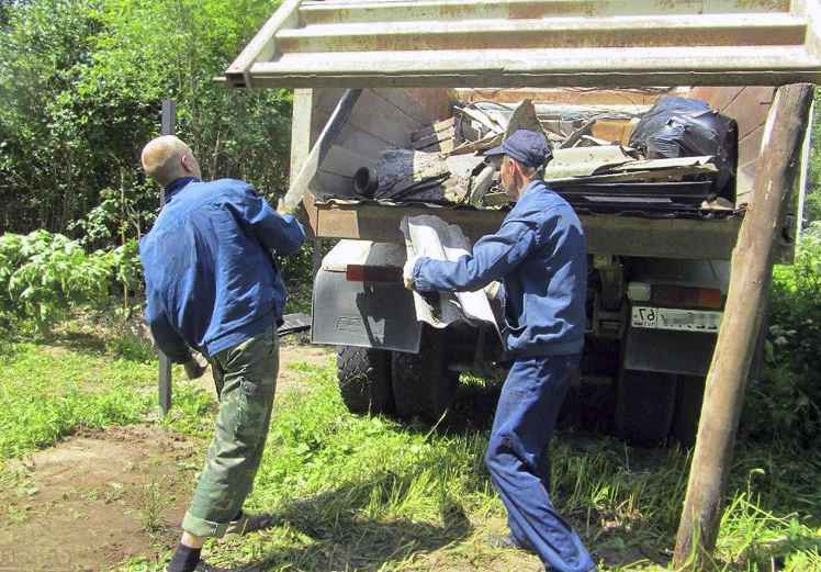 Вывезти строительный мусор с дачи по Новосибирску