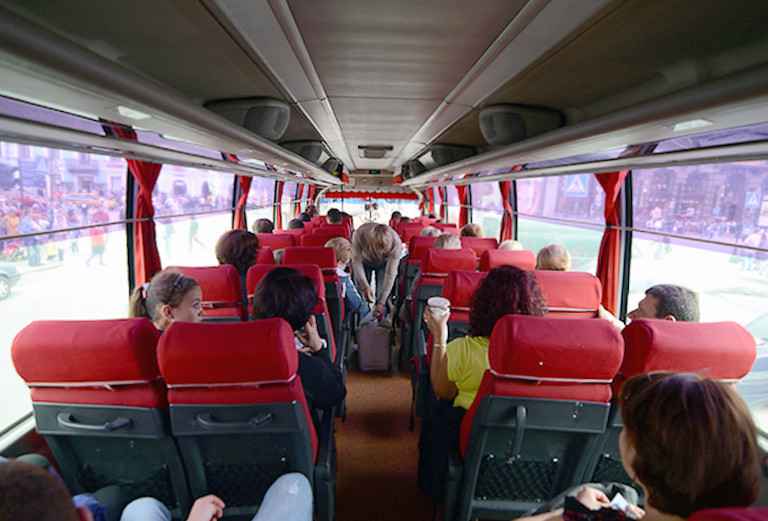 Междугородние пассажирские перевозки автобусами из Казахстан, Павлодар в Россия, Барнаул
